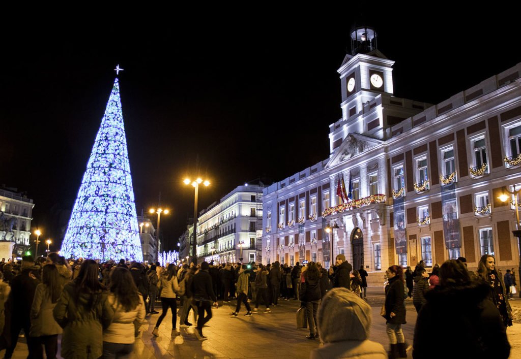 Puerta del Sol-notte-piazza del sol-Madrid-Spagna-Spain